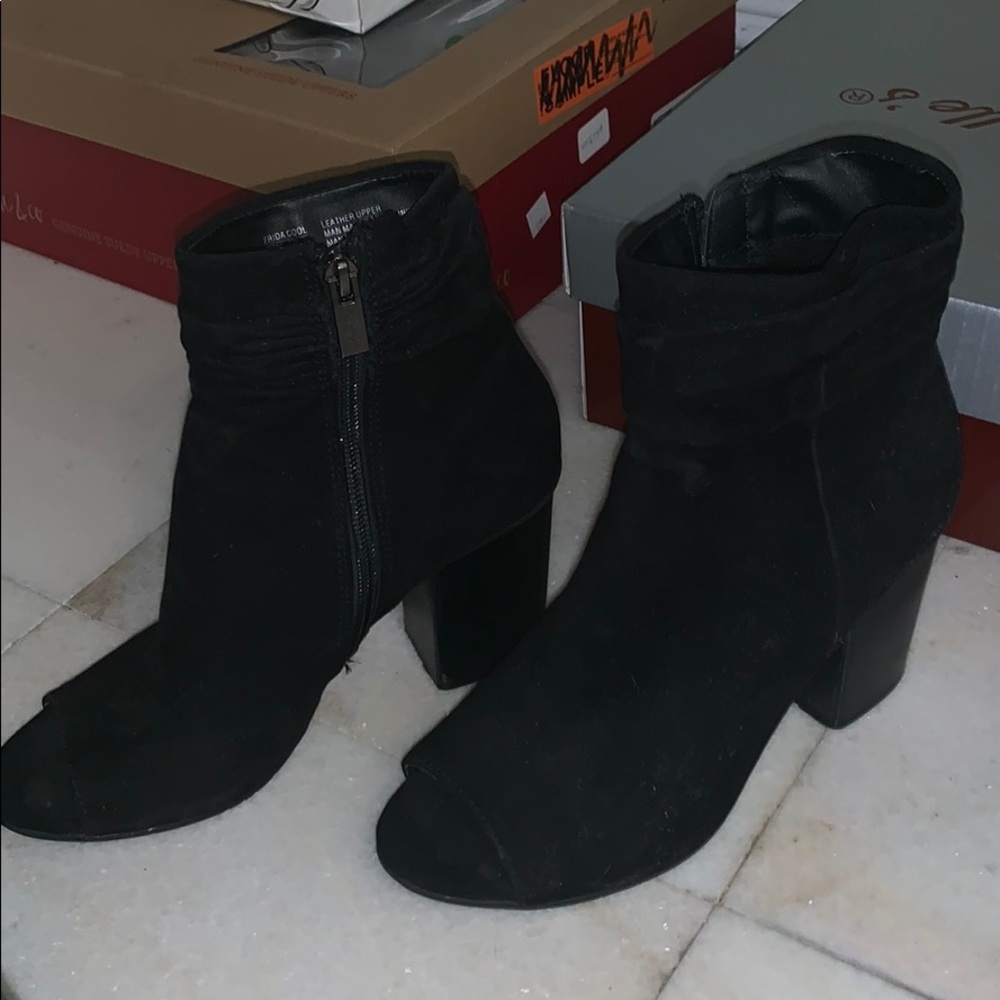 Black heels
